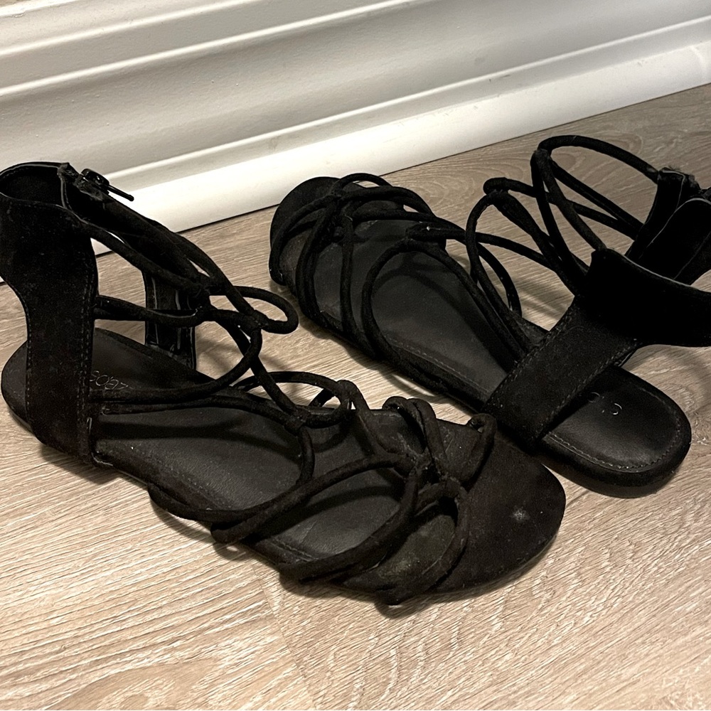 🚨FINAL SALE🚨 EUC SHOE DAZZLE Gladiator Suede Sandal